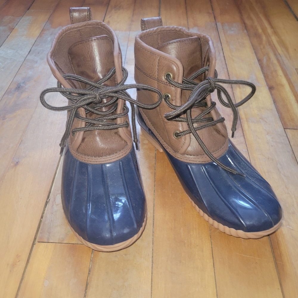 Capelli of New York Brown and Blue Duck Boots